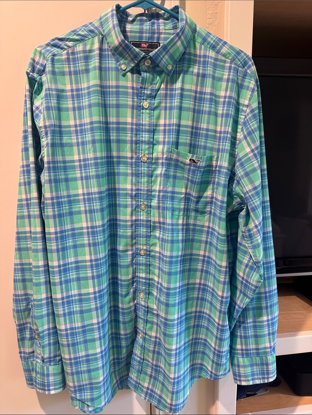 Excellent condition Vineyard Vines Performance Material Classic Fit Tucker shirt